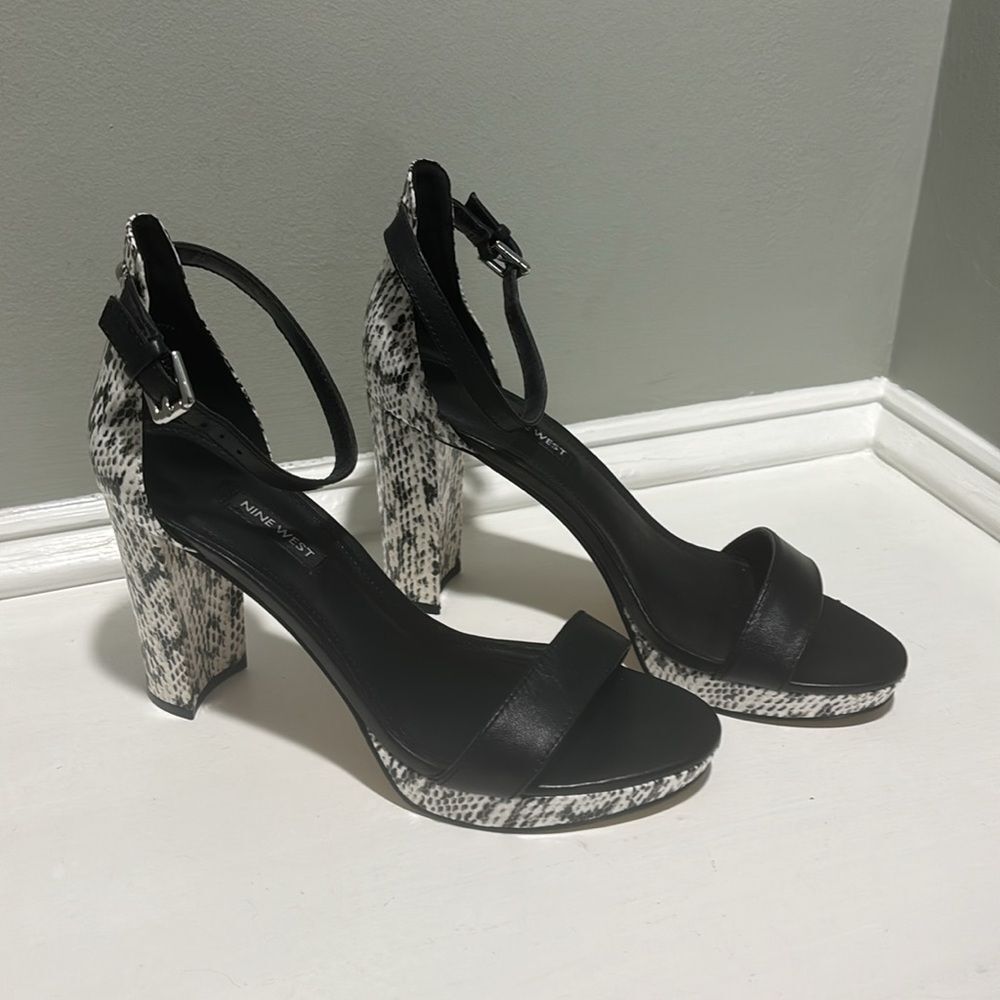 Black/White Snakeskin Black Heel Platform Sandals by Nine West -size 9M